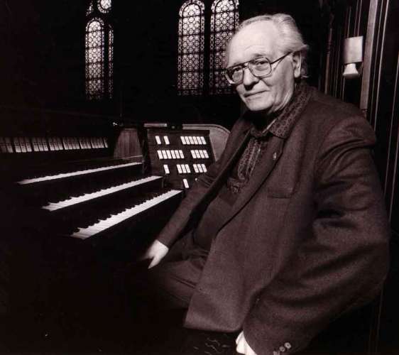 Olivier Messiaen u "svých" varhan v chrámu Svaté Trojice